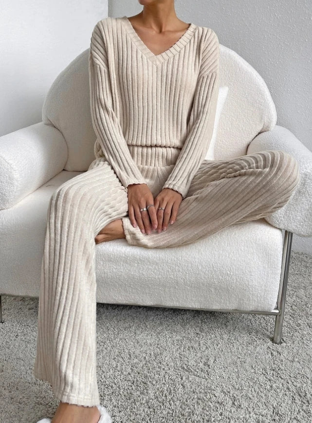 Casual 2-Piece Loungewear Set - 
